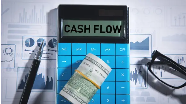 Cash Flow Management & Analysis: AI in Practice